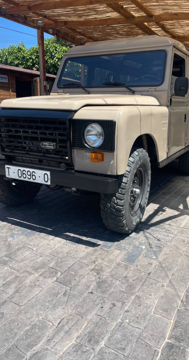 For Sale: Land Rover 109 (1984) offered for £13,497