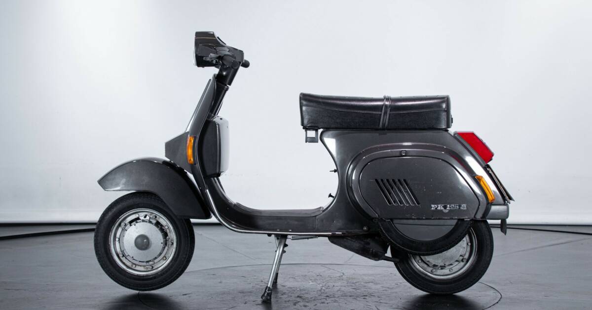 Piaggio Vespa PK 125 Classic Motorbikes for Sale Classic Trader