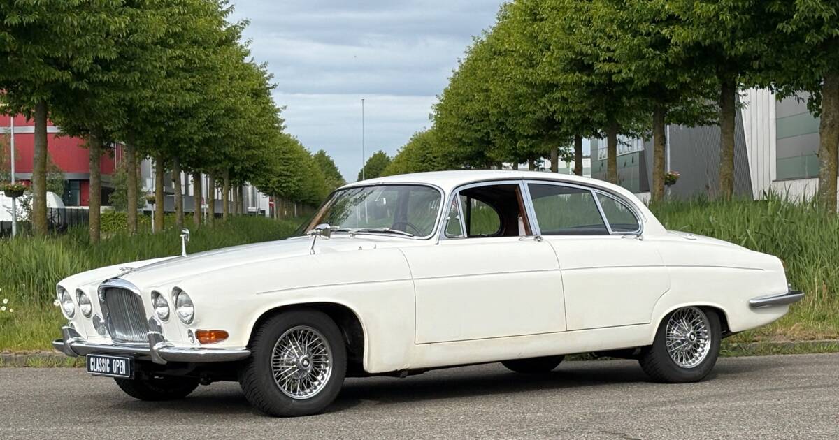 Jaguar Mk X Saloon Classic Cars for Sale - Classic Trader