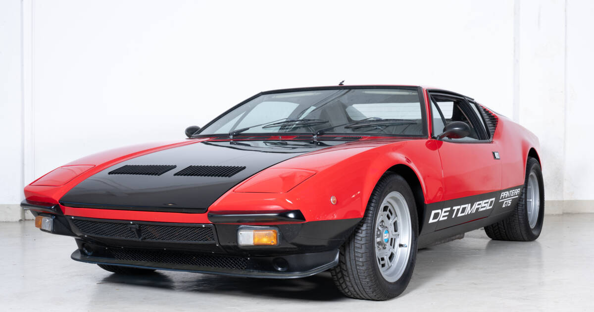 SCALA製　De Tomaso Pantera GTS ロードカー1973年 KYOSHO 08852R Scala 1/18 | DE TOMASO PANTERA GTS 1973 RED BLACK