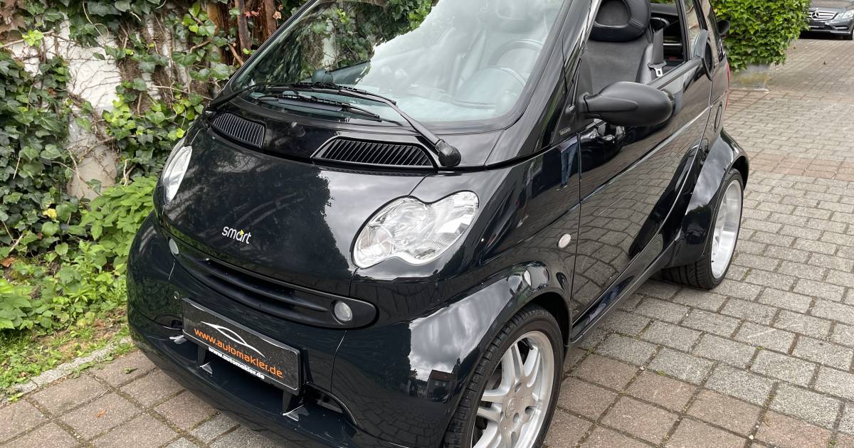 For Sale: Smart Fortwo Cabrio (2002) offered for €9,450
