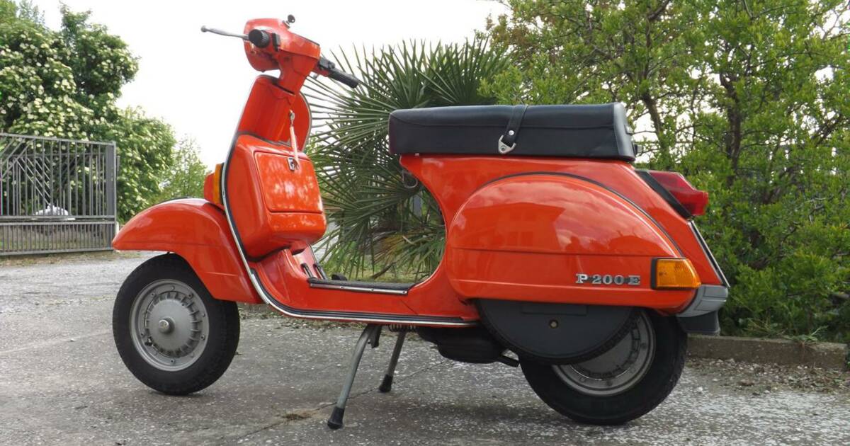 Vespa P200E PX FL2 200ラリー　　　 150SV etc. Piaggio Vespa P 200 E Classic Motorbikes for Sale | Classic Trader